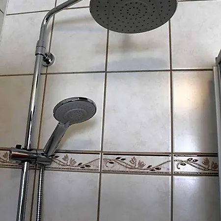 Toto's מלון האטינגן